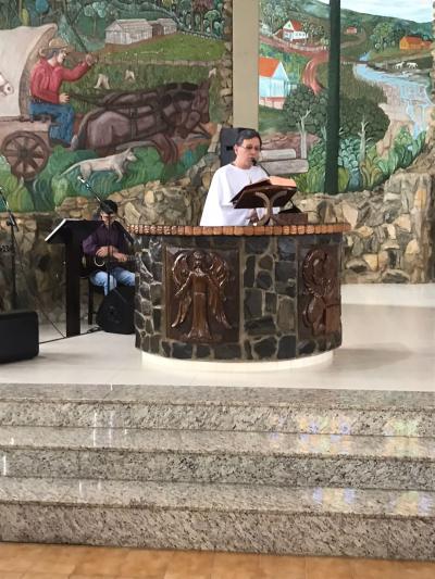 Missa dos Movimentos Marianos foi a 2Âª celebraÃ§Ã£o do dia no SantuÃ¡rio de Laranjeiras do Sul (12/10)